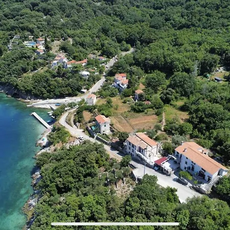 Ilario Apartamento *
